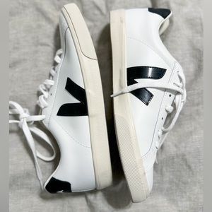 VEJA ESPLAR LEATHER WHITE BLACK SIZE 7